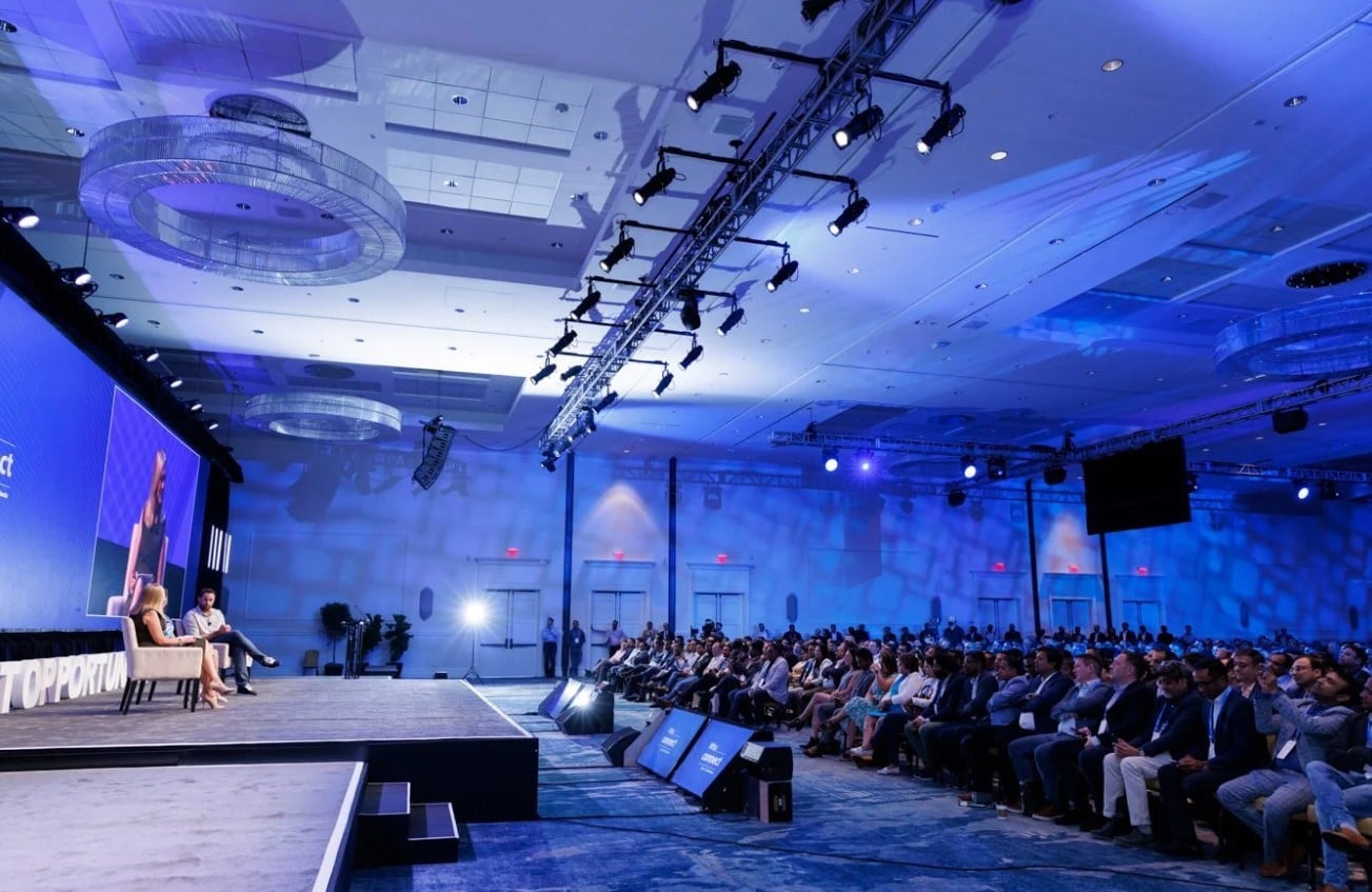 quay chụp sự kiện chuyên nghiệp