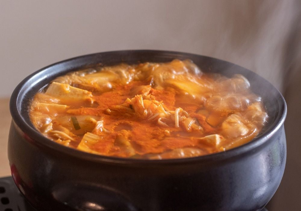 Canh kim chi chay