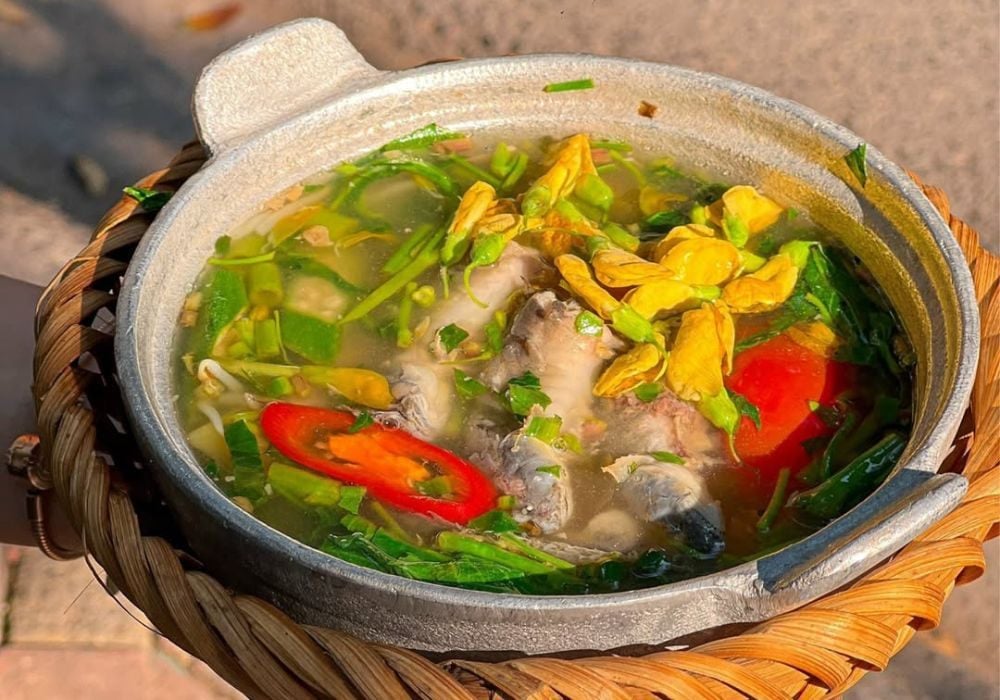 Canh chua cá kèo