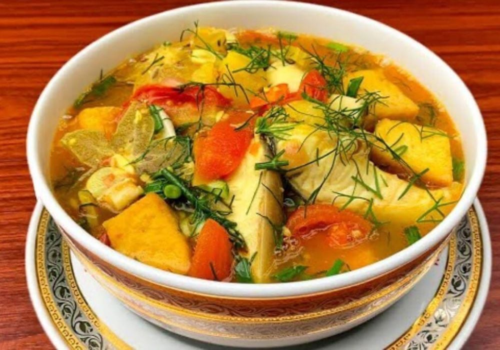 Canh chua cá tầm