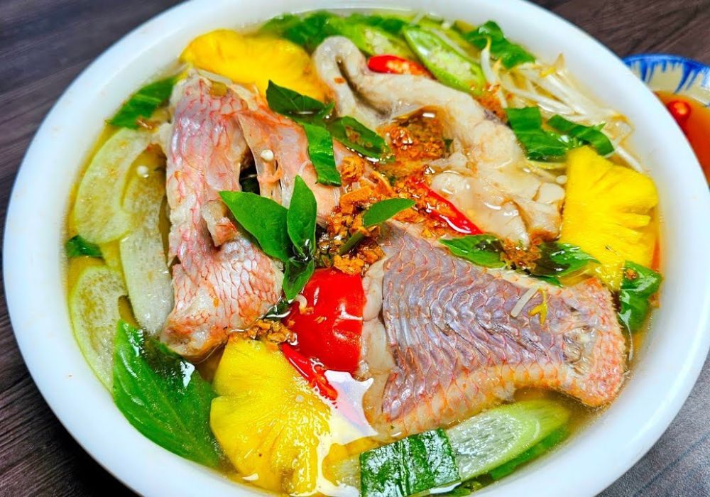 Canh chua cá diêu hồng