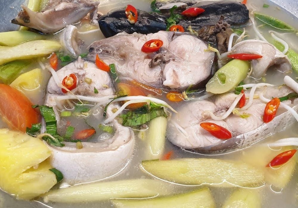 Canh chua cá basa