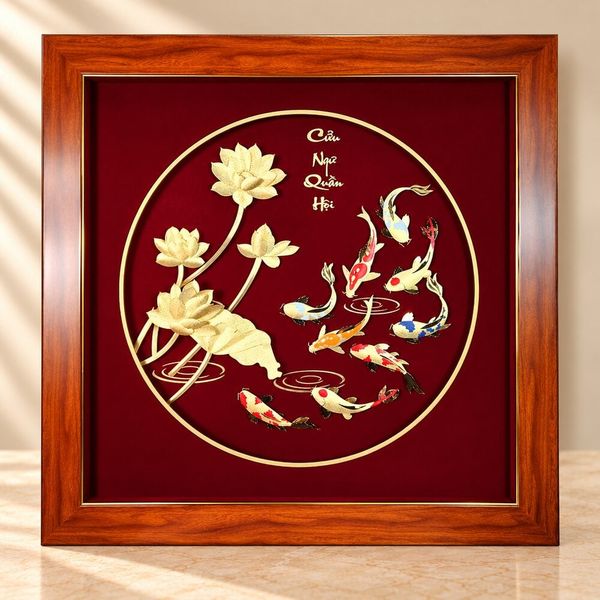 Ý nghĩa tranh Cửu Ngư Quần Hội dát vàng: lời chúc dư dả và sum vầy