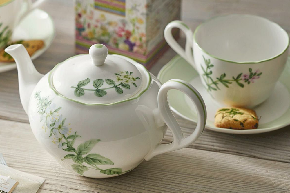 sứ xương và sứ trắng