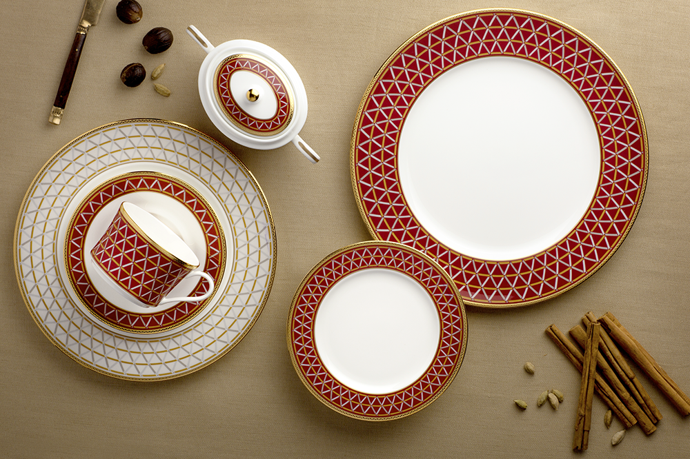 sứ xương và sứ trắng