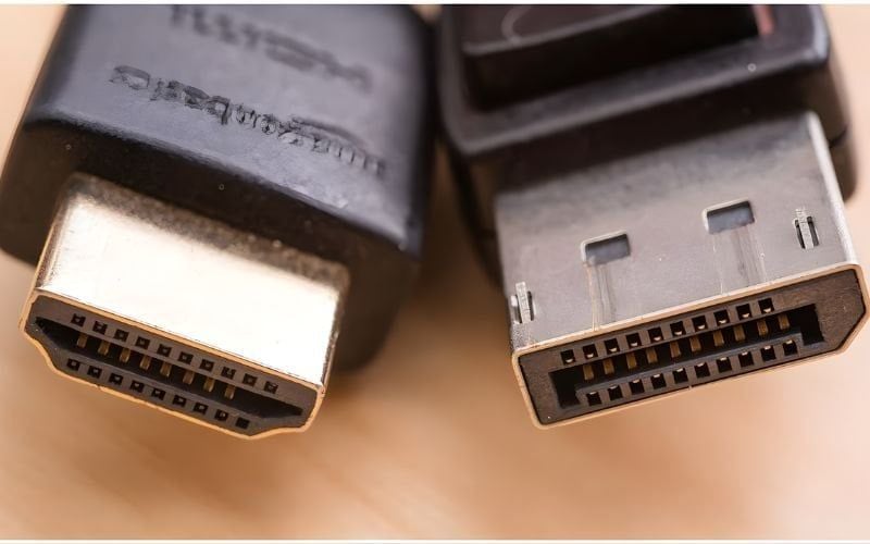 DisplayPort (DP) được thiết kế riêng để tối ưu cho việc kết nối máy tính