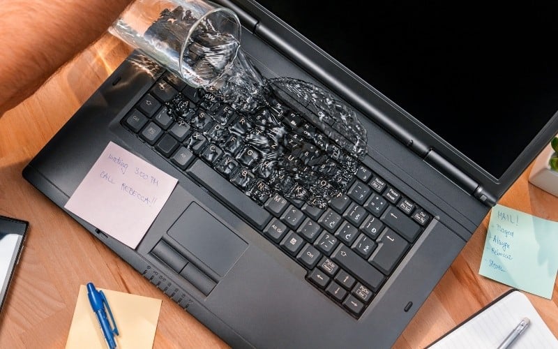 Bàn phím bị vô nước làm các phím không gõ được