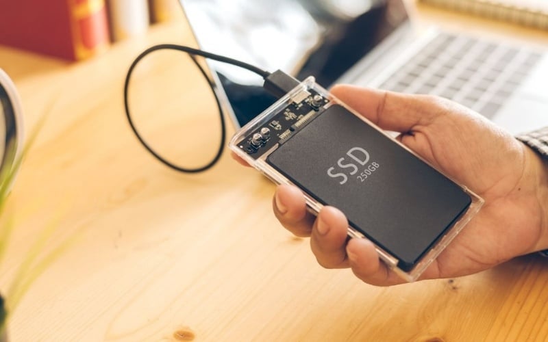 Kết nối và nhận diện ổ cứng