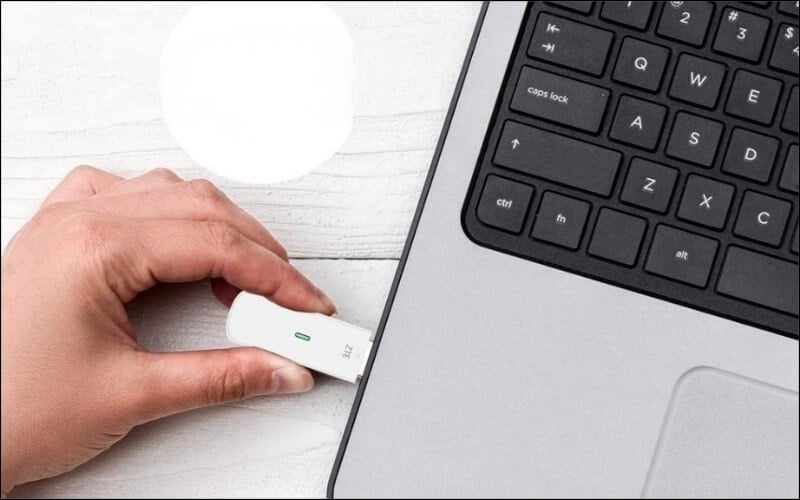 Sử dụng USB 4G/5G để kết nối mạng cho laptop