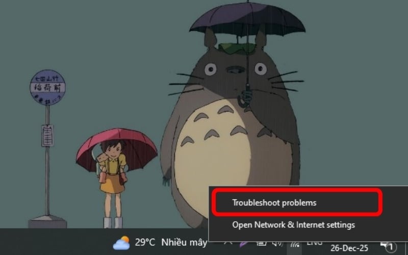 Nhấn chuột phải vào biểu tượng mạng trên thanh Taskbar, chọn Troubleshoot problems
