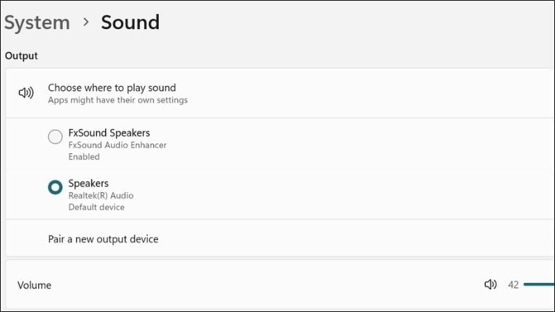 Bạn cần truy cập vào Sound Settings, tại mục Output
