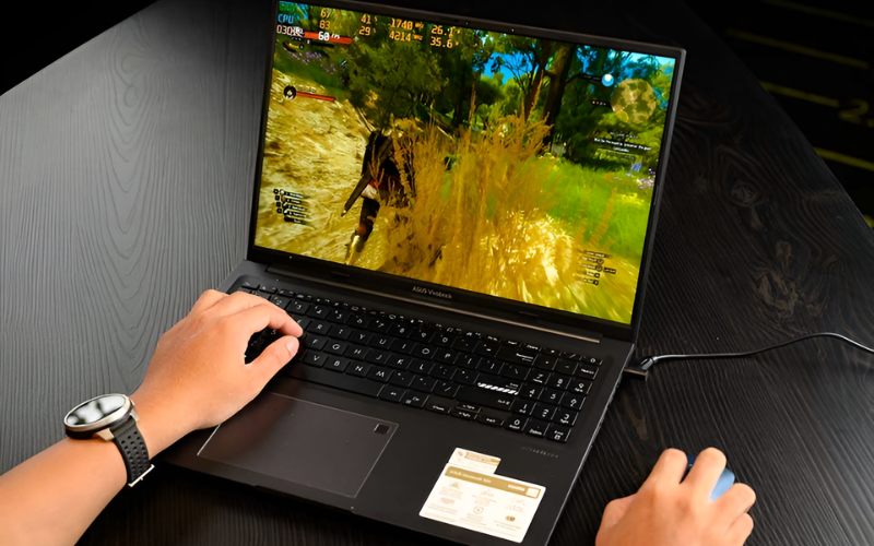 Chơi game thường xuyên&nbsp;bị tụt FPS là dấu hiệu laptop ASUS đã đuối sức