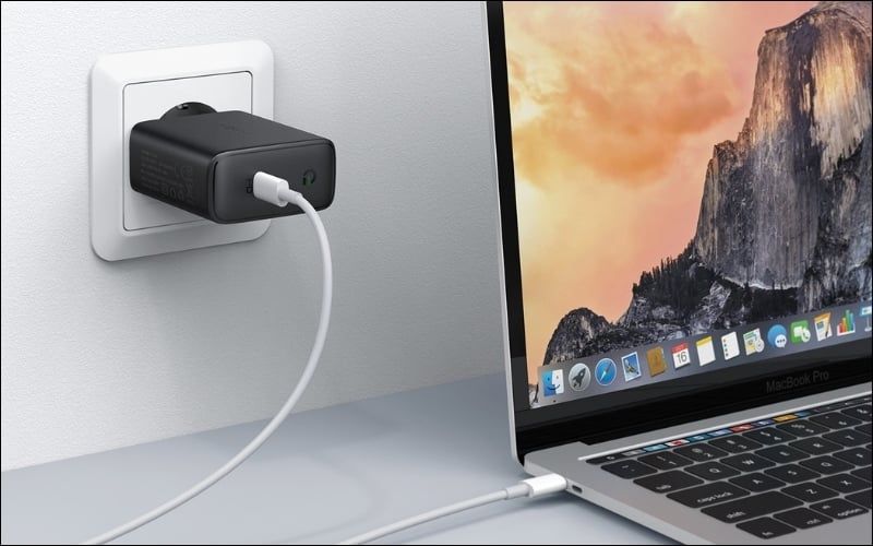 USB-C PD là sạc nhanh qua cổng USB-C, cung cấp công suất cho thiết bị