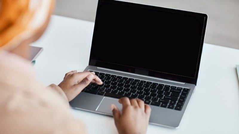 Không để máy bị tắt nguồn đột ngột