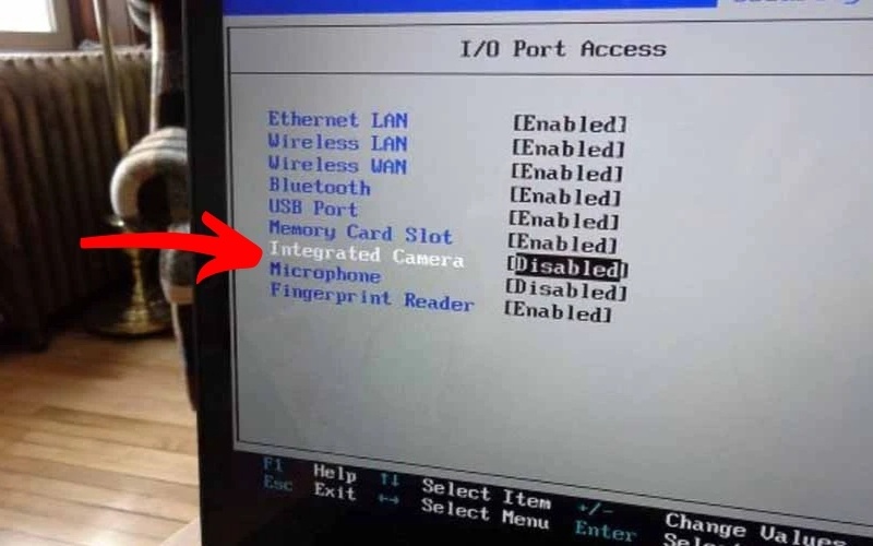 Chọn Disable cho thiết bị Camera