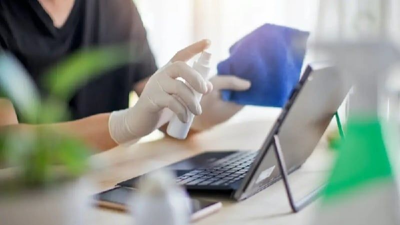 Làm sạch màn hình Acer ComfyView