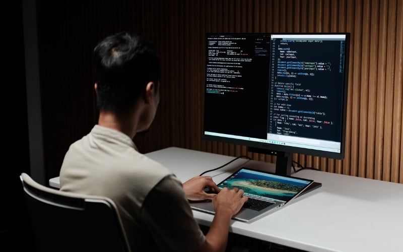 Độ phân giải 4K giúp làm mịn phông chữ, phân biệt rõ ký tự dễ nhầm lẫn