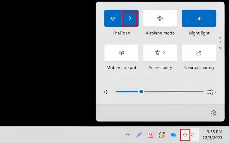 Chọn biểu tượng mạng ở góc dưới cùng bên phải của thanh Taskbar