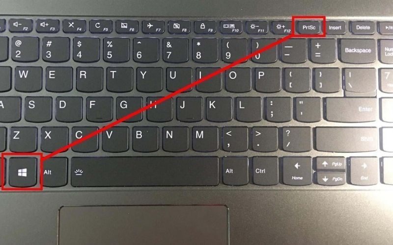 Dùng tổ hợp phím Windows + Print Screen