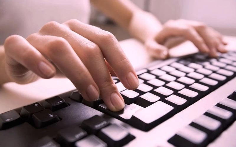 Sử dụng thành thạo các phím tắt giúp&nbsp;giảm thiểu các lỗi click nhầm