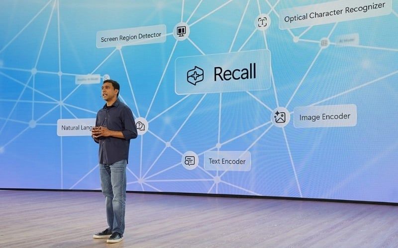 Tính năng Recall cho phép tua lại hoạt động trên máy với dữ liệu lưu cục bộ