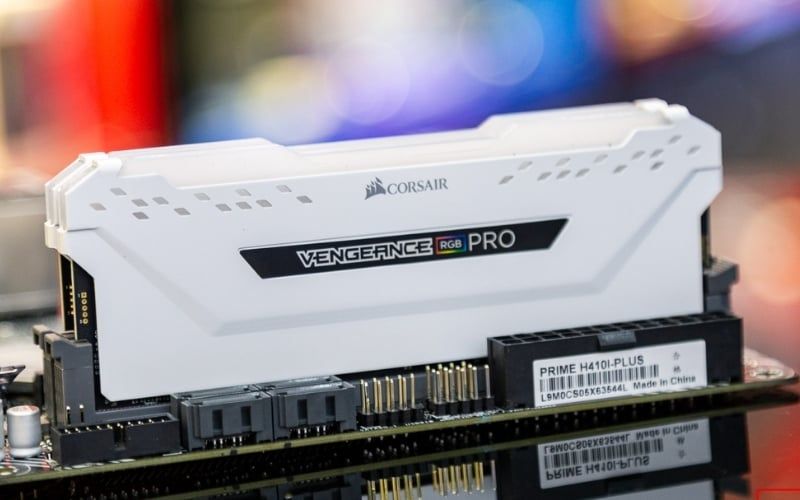 Game thủ nên dùng RAM 16GB Dual Channel để tối ưu FPS ổn định