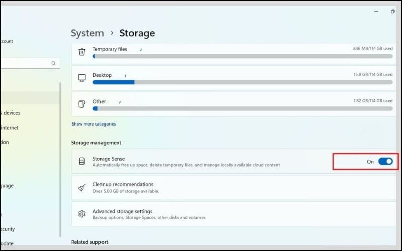 Gạt nút bật tính năng Storage Sense