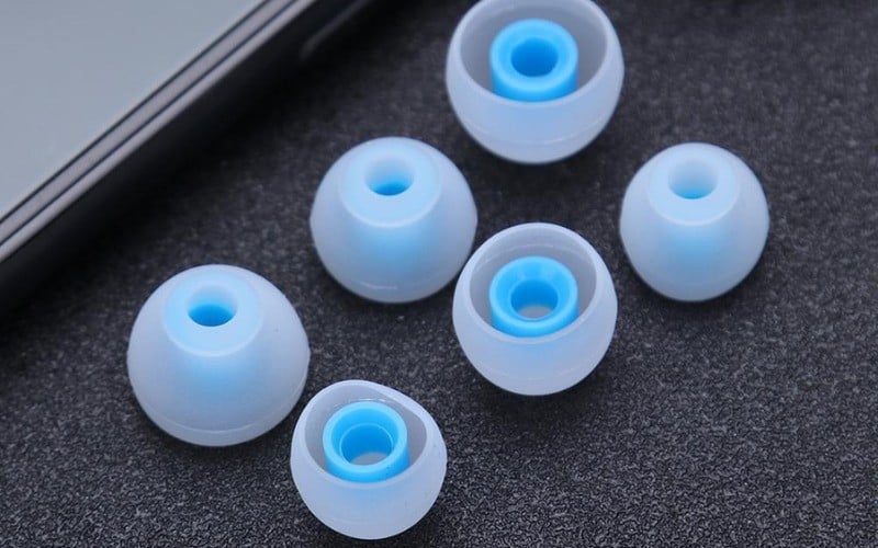 Ear tip silicone được cấu tạo từ vật liệu polyme mềm dẻo