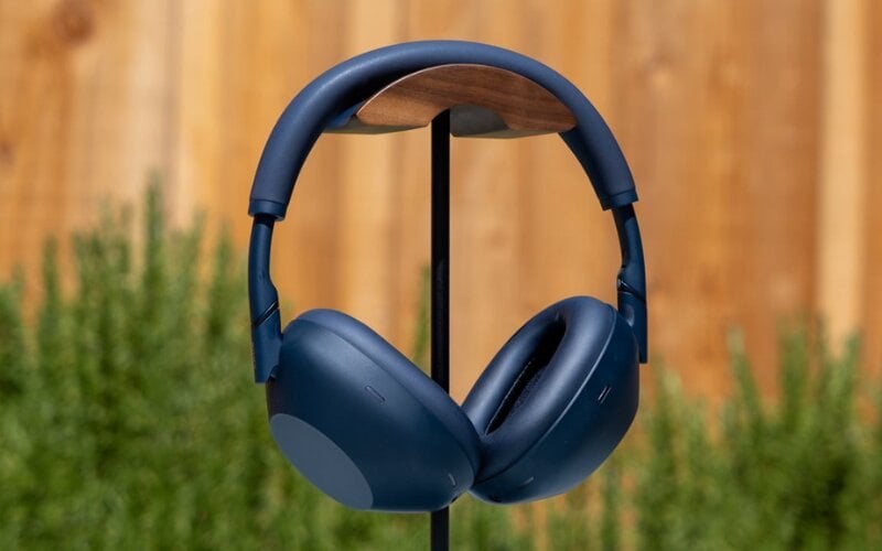 Headphone không dây (kết nối bluetooth, wireless 2.4GHz) lược bỏ dây cáp vướng víu