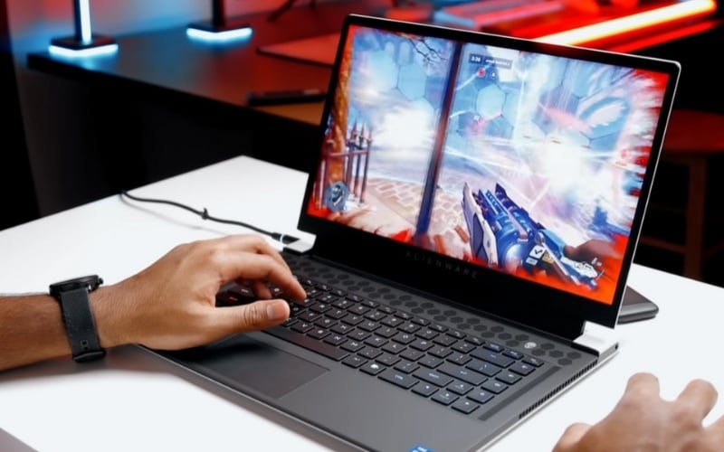 Laptop gaming ưu tiên màn hình có tần số quét cao