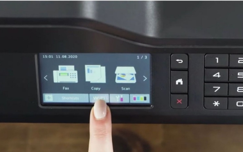 Khởi động máy in Brother,&nbsp;chọn&nbsp;mục Wi-Fi