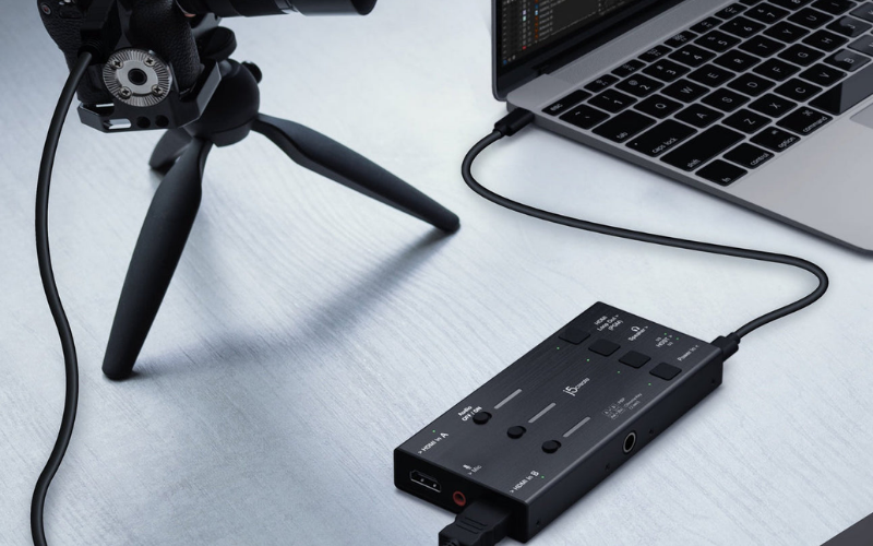 Capture card là thiết bị nhận tín hiệu HDMI rồi chuyển thành dữ liệu USB