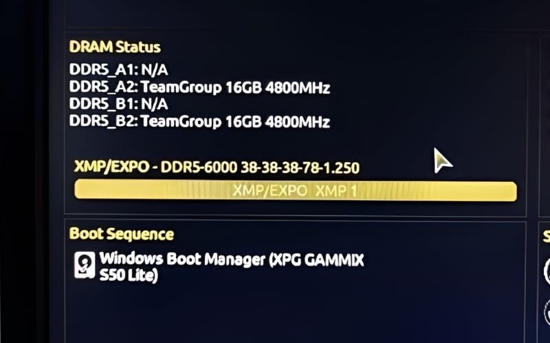 Bật XMP quá mức có thể gây xung đột BIOS và quá tải khe RAM