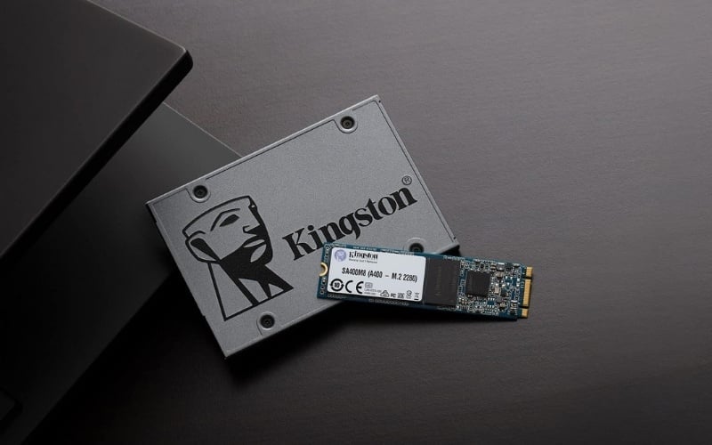 SSD là ổ cứng thể rắn tốc độ cao, HDD là ổ cứng cơ truyền thống