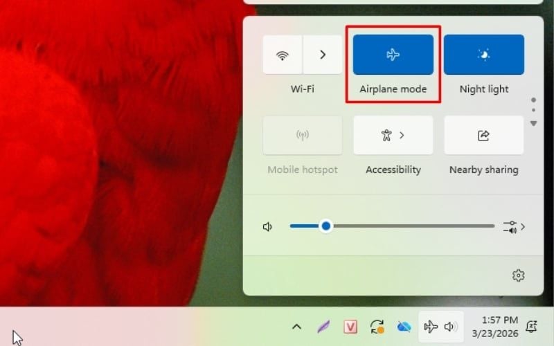 Click vào biểu tượng Airplane mode&nbsp;để tắt chế độ máy bay