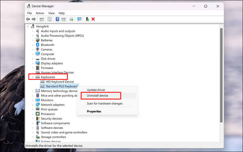 Chọn Uninstall device rồi khởi động lại laptop