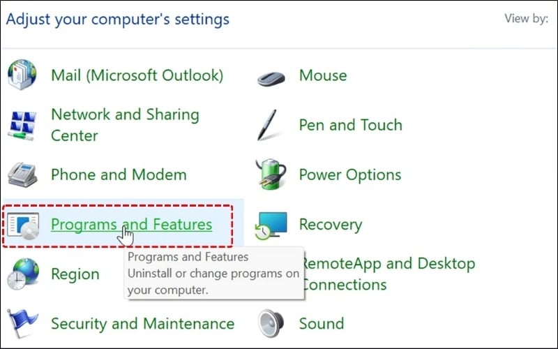 Trong Control Panel, chọn mục&nbsp;Programs and Features