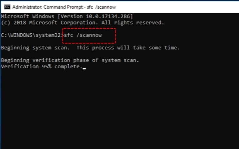 Trong cửa sổ Command Prompt, nhập chính xác lệnh sfc /scannow