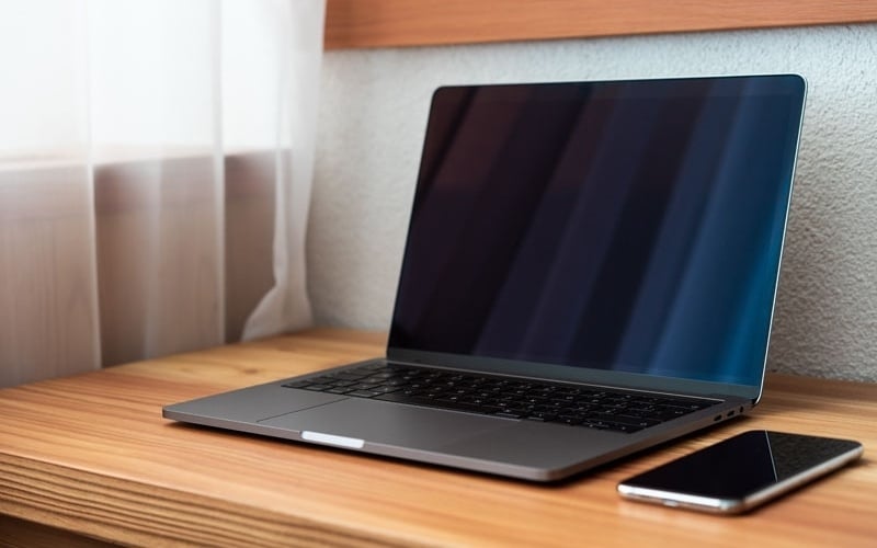 Bạn cần cho máy đủ thời gian để khô hoàn toàn một cách tự nhiên