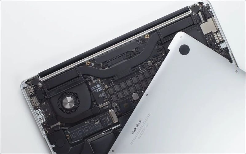 Apple sử dụng công nghệ hàn trực tiếp chip nhớ lên mainboard