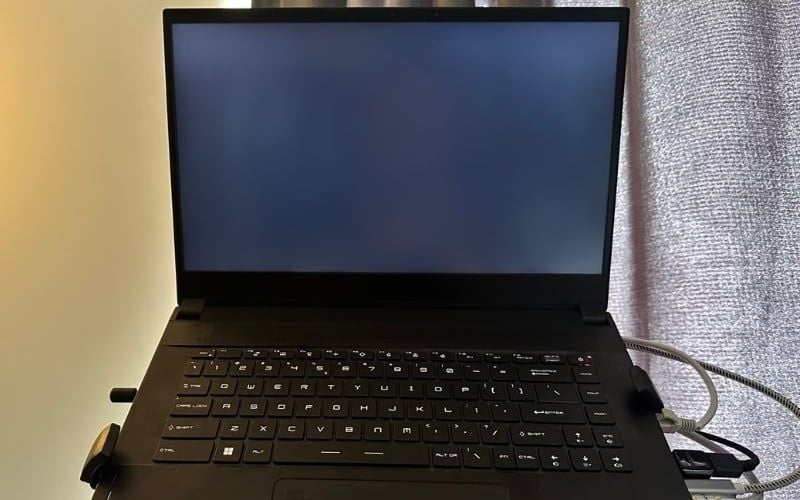 IPS Glow được coi là một đặc tính kỹ thuật của tấm nền IPS