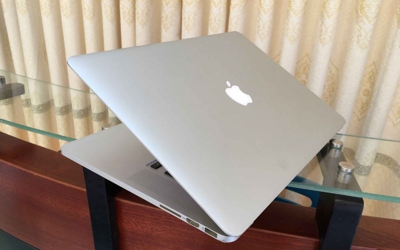 Apple có chính sách can thiệp phần cứng nghiêm ngặt