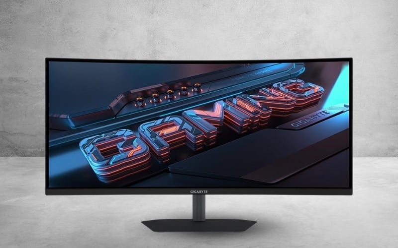 Thiết kế cong tạo ra chiều sâu cho hình ảnh, bao trọn tầm mắt