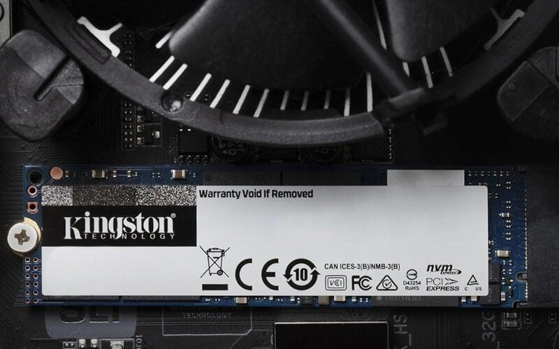 SSD NVMe cần trang bị thêm heatsink đi kèm bo mạch chủ để duy trì hiệu năng ổn định