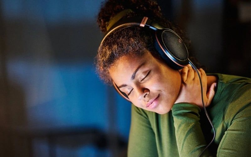 Sennheiser nổi tiếng với các mẫu&nbsp;tai nghe&nbsp;Over-ear chuyên nghe nhạc Hi-Res