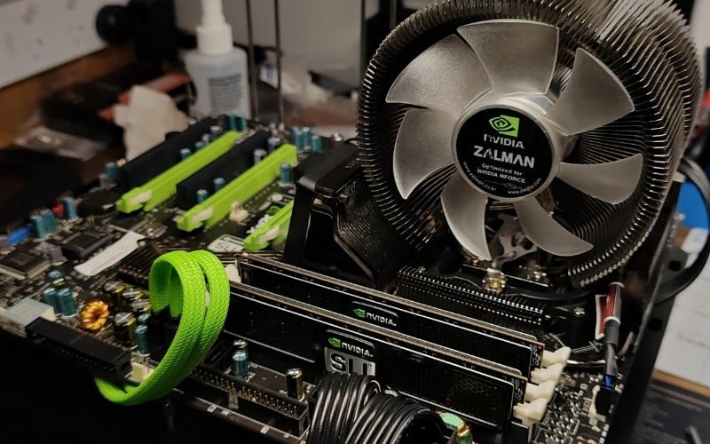 nForce là dòng chipset bo mạch chủ từng phổ biến nhờ hiệu năng cao và hỗ trợ ép xung