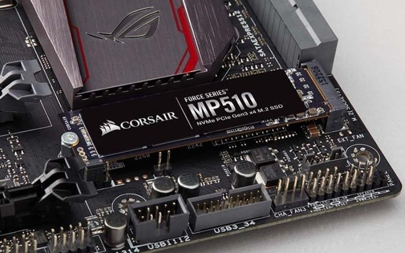 SSD Corsair mạnh mẽ, mát, đẹp, tương thích tốt với nhiều thiết bị