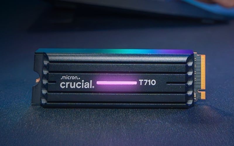 SSD Crucial ổn định, có bảo vệ mất điện và mã hóa dữ liệu, đảm bảo an toàn thông tin
