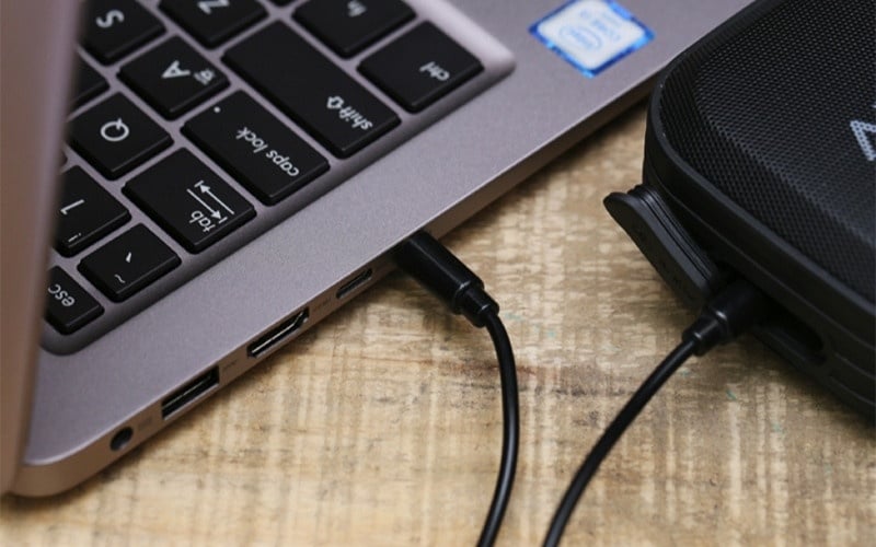 Ngắt kết nối toàn bộ thiết bị ngoại vi