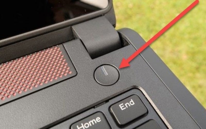 Nhấn và giữ nút nguồn trong khoảng 30 giây